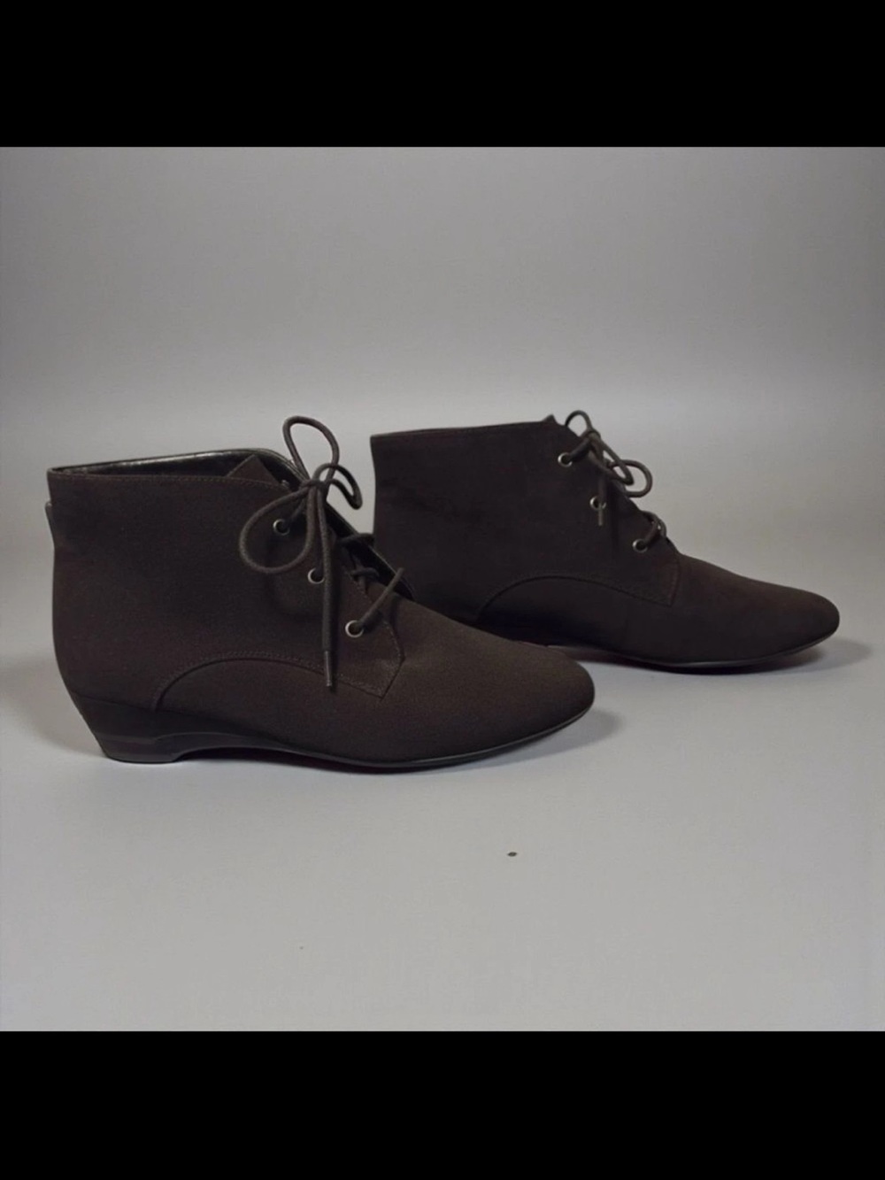 AEROSOLES black  Suede Ankle Booties size 9